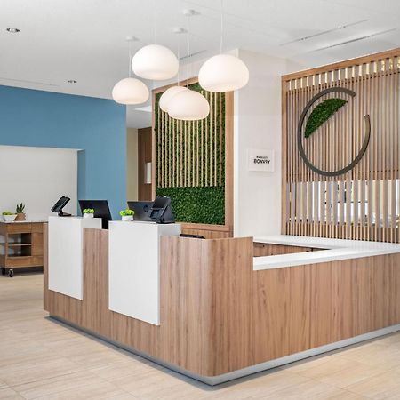 Отель Element Springfield South Экстерьер фото