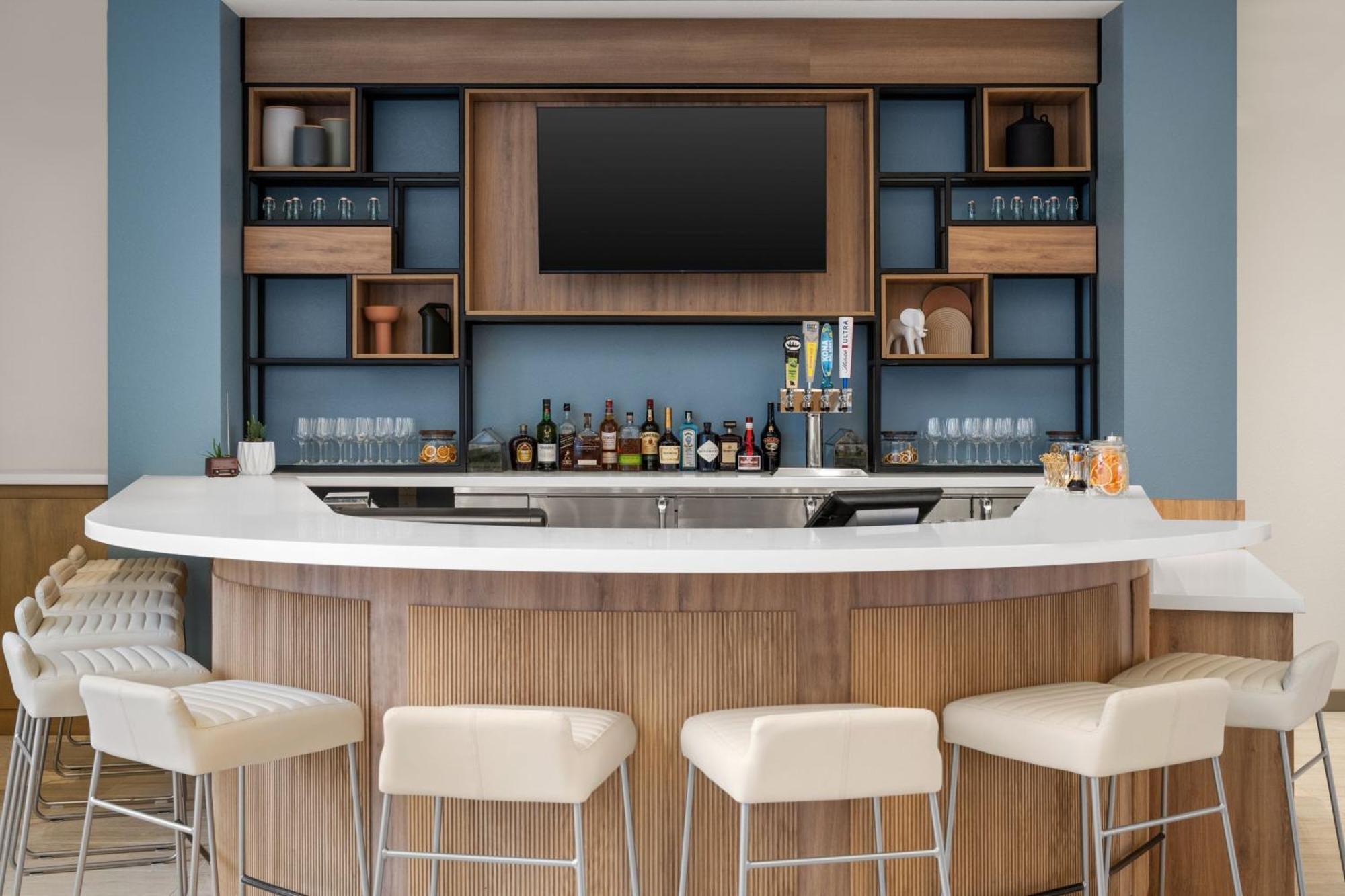 Отель Element Springfield South Экстерьер фото